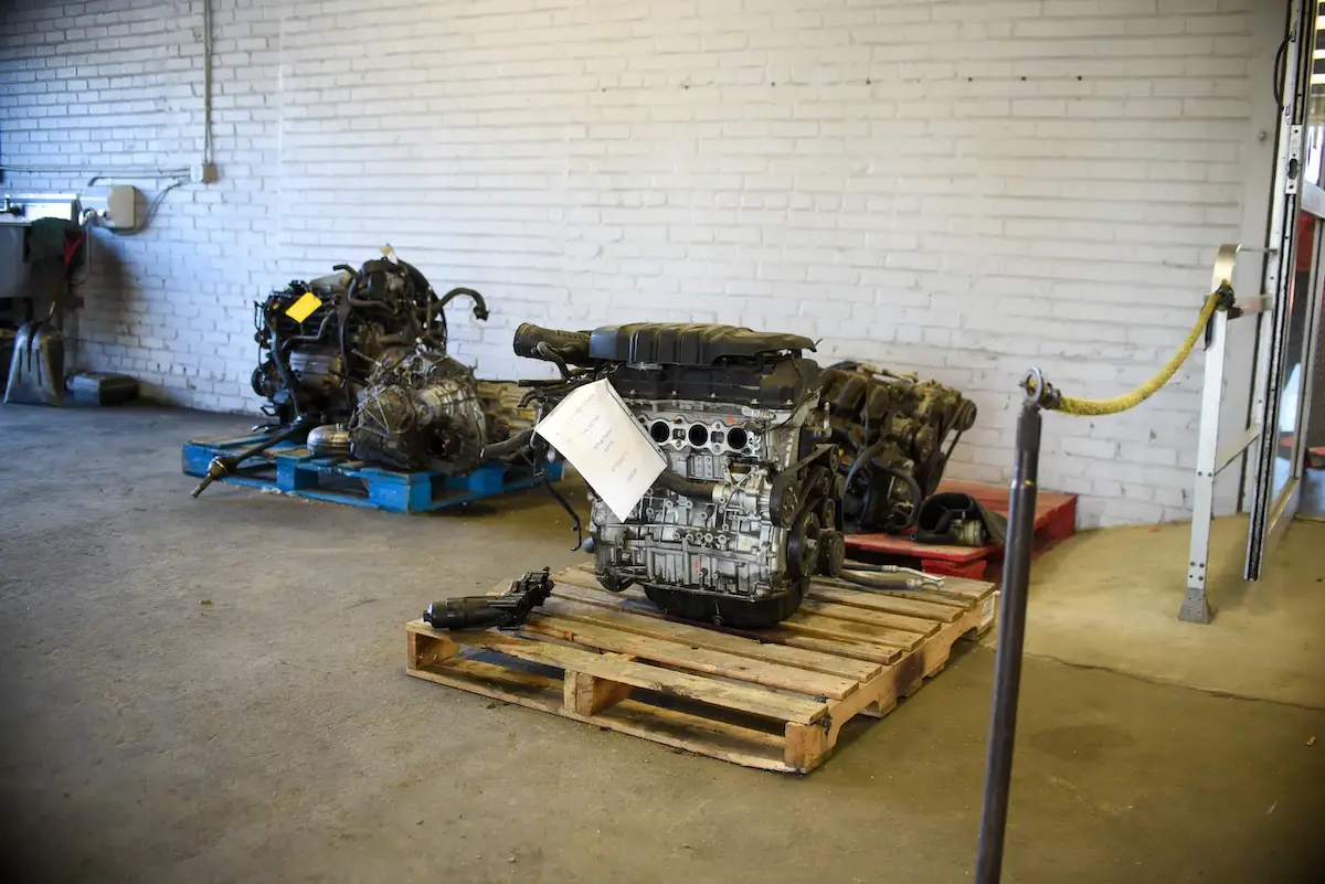 Engine sitting on pallet